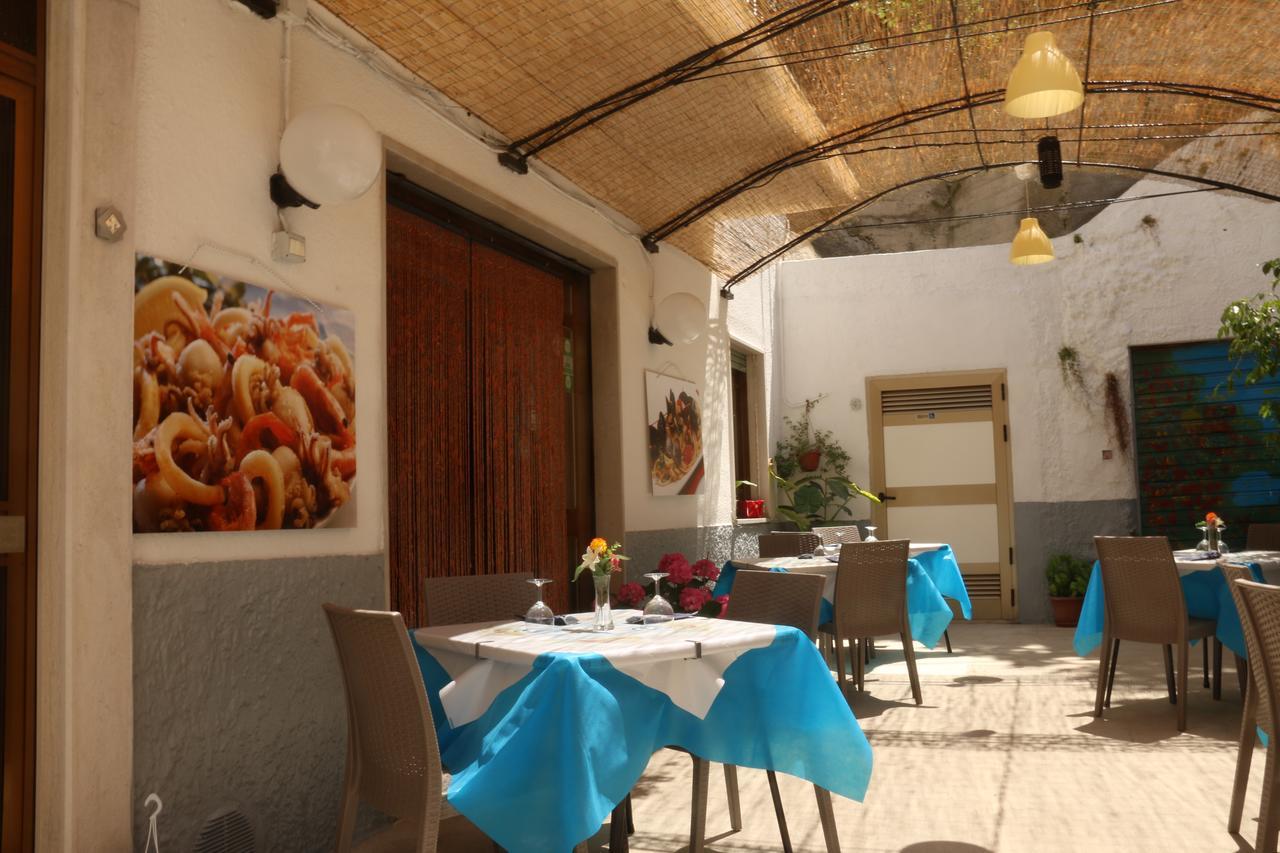 Hôtel Il Cacciatore à Peschici Extérieur photo